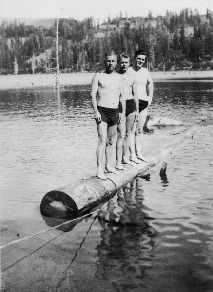 bass_lake11.jpg - L-R: Arvid, Ray Samuelson & Dud Graham