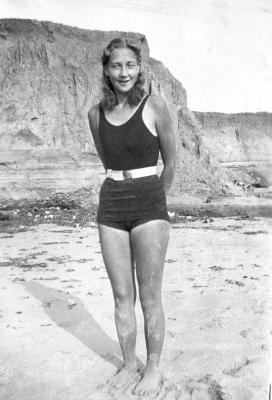 ruth1.jpg - At Santa Cruz-1932
